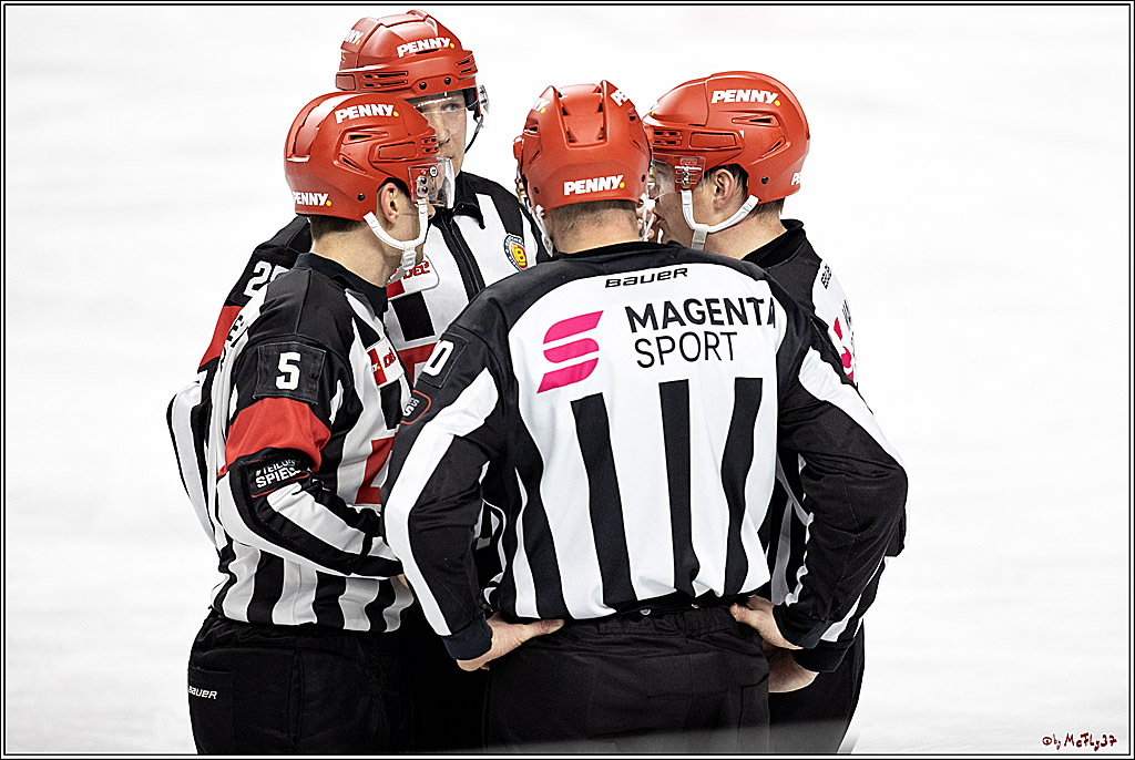 PENNY DEL;  Koelner Haie - Adler Mannheim; Koeln, 02.01.2022